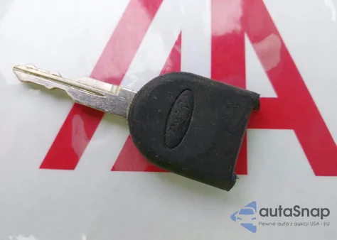 2005 Ford Taurus Se z USA, uszkodzony, nr VIN 1FAFP53U65A230022